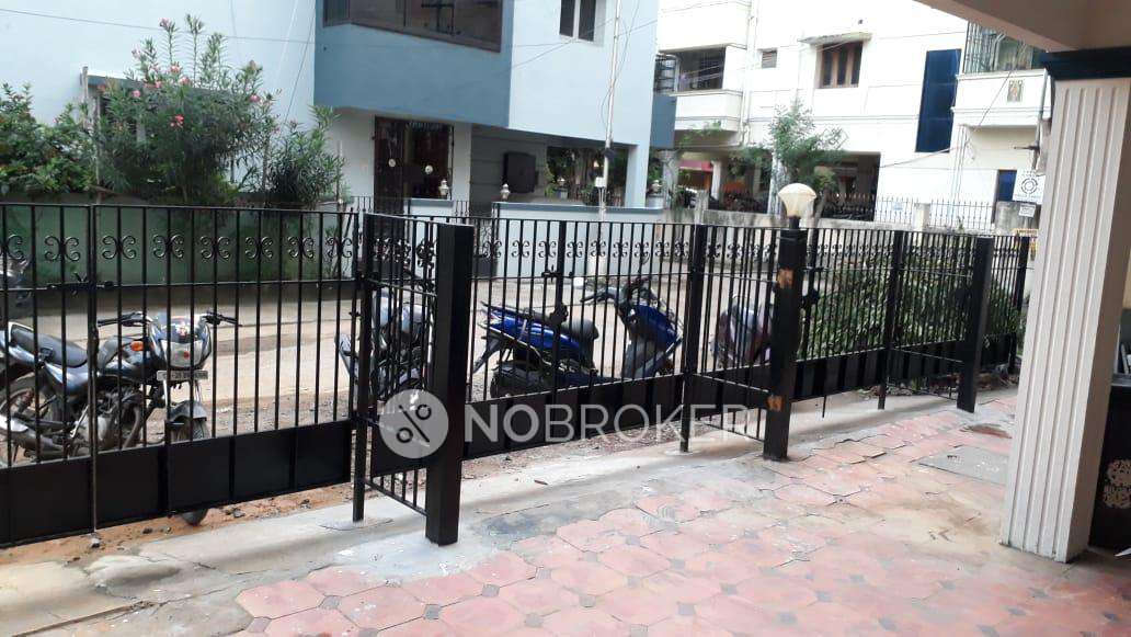 2 BHK Flat In Sri Vaibhav For Sale  In Valasaravakkam