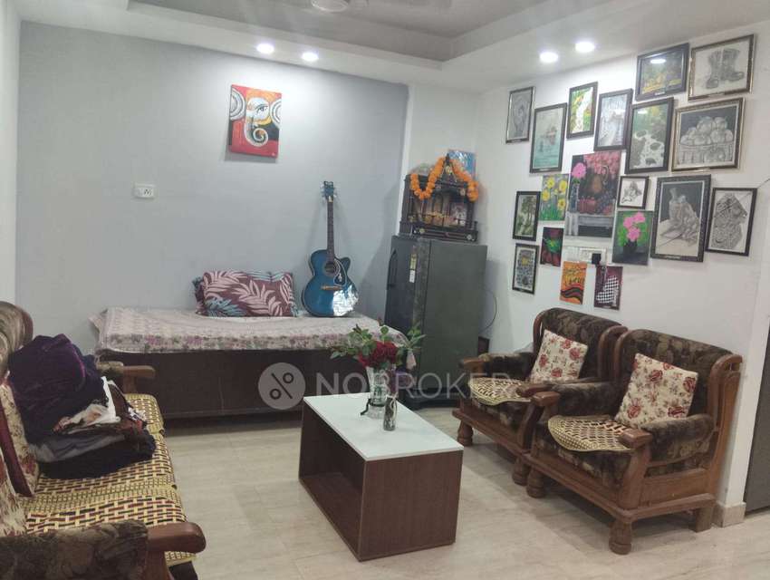 PG for Girls in Maidan Garhi, Chhatarpur