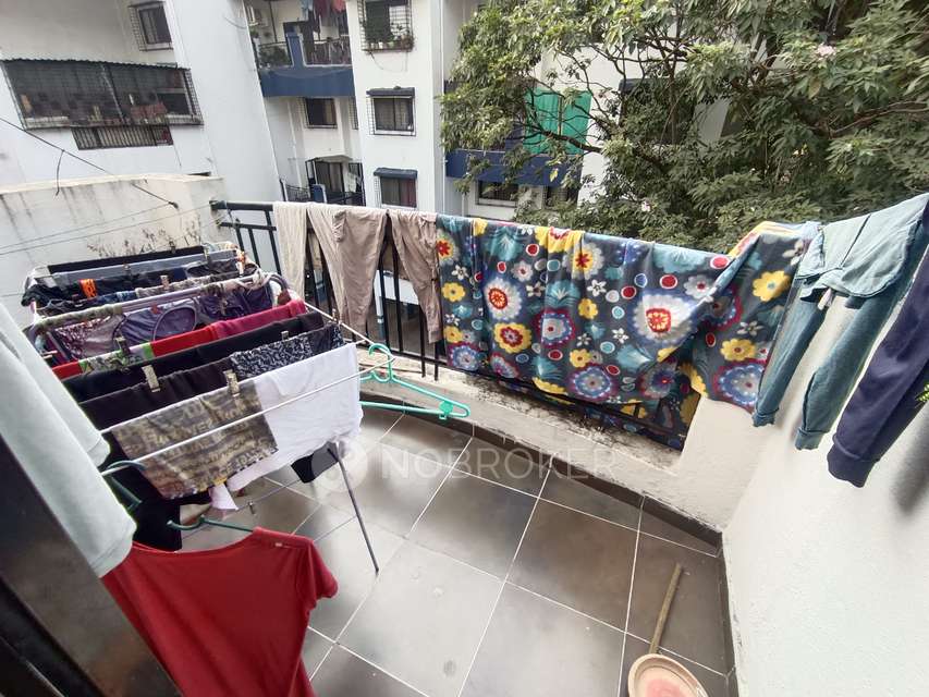 2 BHK Flat In Madhuban Society, Vishrantwadi For Sale  In Vishrantwadi