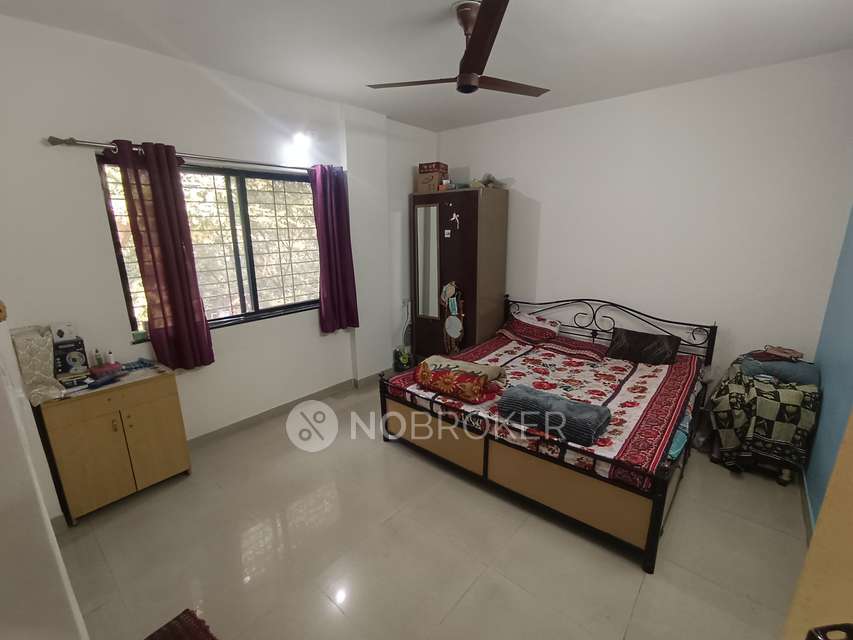 2 BHK Flat In Madhuban Society, Vishrantwadi For Sale  In Vishrantwadi