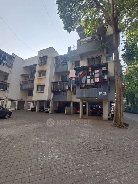 2 BHK Flat In Madhuban Society, Vishrantwadi For Sale  In Vishrantwadi
