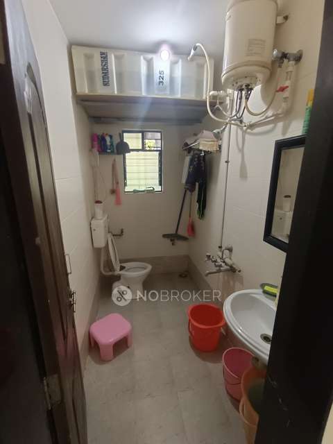 2 BHK Flat In Madhuban Society, Vishrantwadi For Sale  In Vishrantwadi