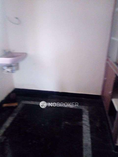 4+ BHK Flat In Standalone  For Sale  In Ponneri