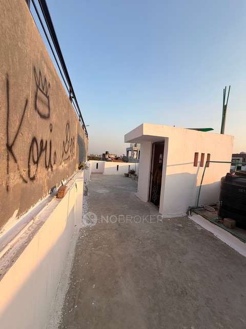 2 BHK Flat For Sale  In Mahavir Enclave