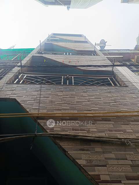 1 RK Flat In Standalone Building  for Rent  In Trilokpuri