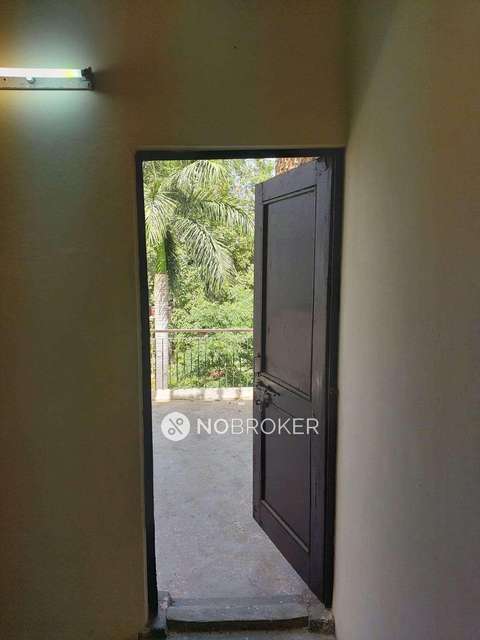 1 BHK House For Sale  In  New Moti Nagar