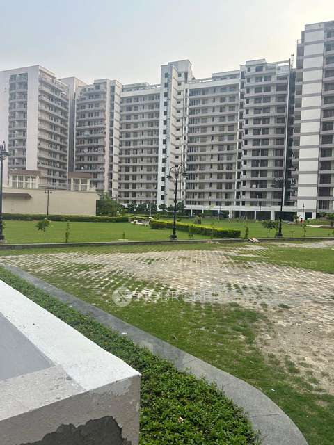 3 BHK Flat In Cosmoss Exprewss99 For Sale  In Cosmos Express 99