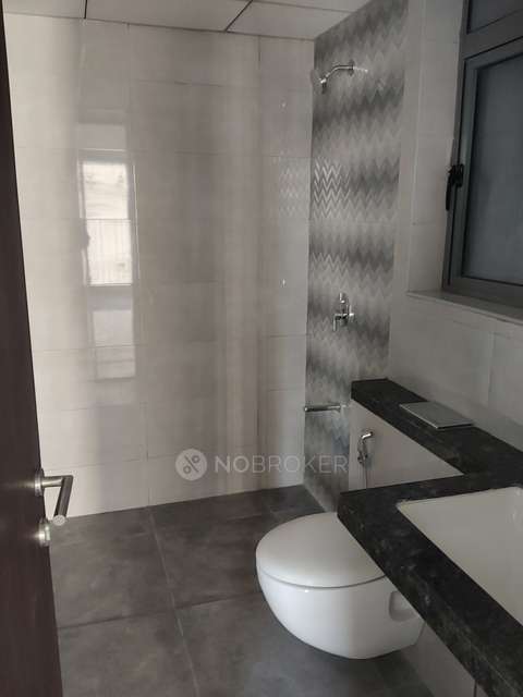 2 BHK Flat In Kalpataru Elitus For Sale  In Mulund West