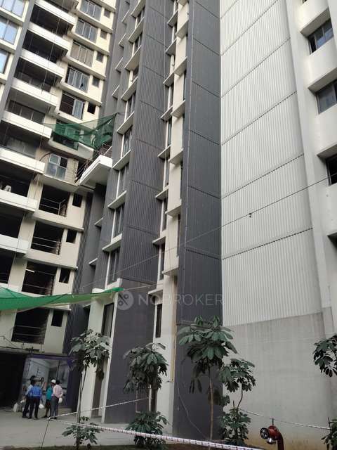 2 BHK Flat In Kalpataru Elitus For Sale  In Mulund West