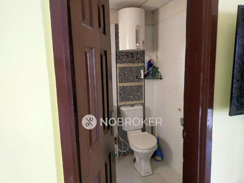 2 BHK Flat In Paramount Floraville For Sale  In Sector 137