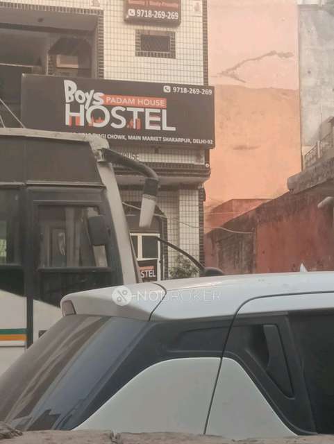 PG for Boys in Shakarpur 