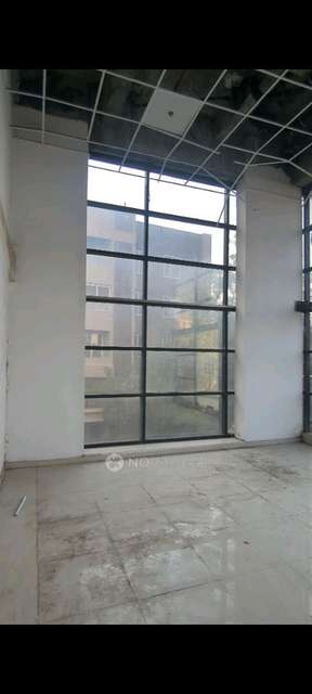 Commercial Property in Saarrthi Success Square, Pune for Rent 