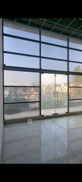 Commercial Property in Saarrthi Success Square, Pune for Rent 