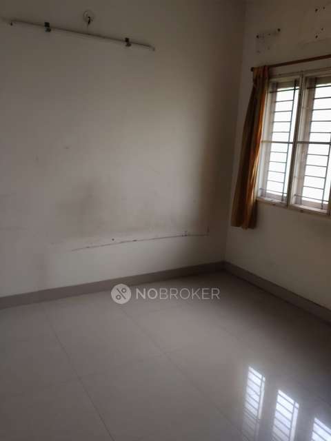 2 BHK Flat In Bhuvaneshwari Constructions, Madipakkam For Sale  In Manirang Apartment