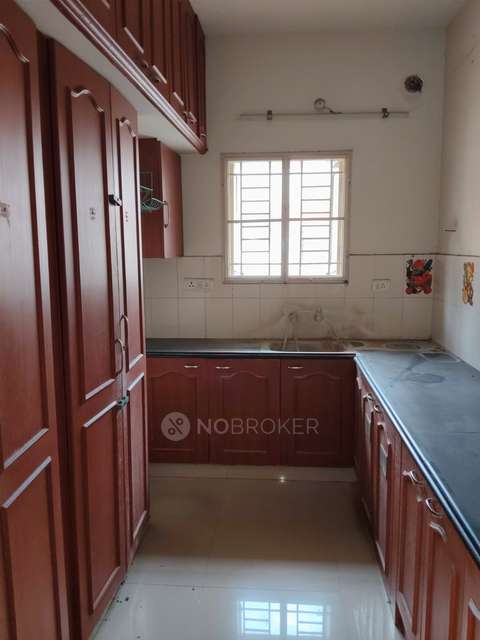 2 BHK Flat In Bhuvaneshwari Constructions, Madipakkam For Sale  In Manirang Apartment