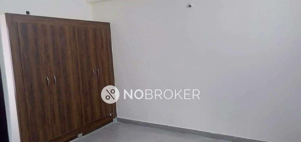 2 BHK Flat In Gayatri Heights For Sale  In Gayatri Heights