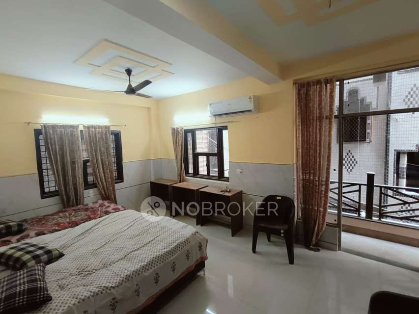 4+ BHK House for Rent  In Shakarpur