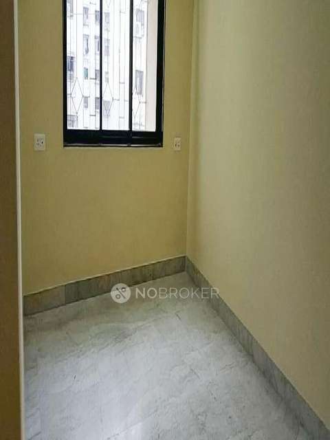 Shared Room for Female In 2 BHK  In Mantri Park In Goregaon