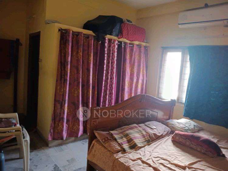 2 BHK Flat In Gandhi Estates for Rent  In Serilingampalle , Hyderbad
