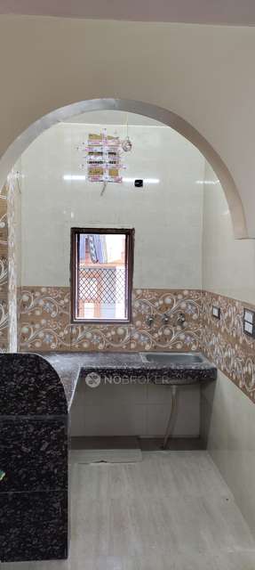 PG for Girls in Uttam Nagar West Metro Station