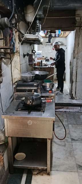 Shop in Sector 18, Noida for Rent 