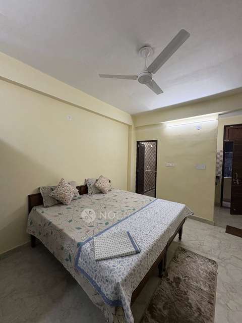1 RK Flat In Standlone Building for Rent  In Sector 130
