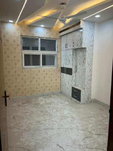 3 BHK Flat In Metro View Apartment, Sector-14 for Rent  In Dwarka