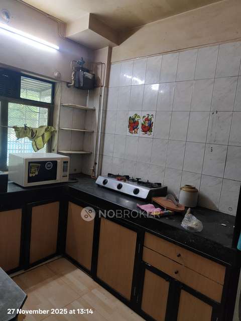 2 BHK Flat In Sai Venus And Uranus Chs For Sale  In Goregaon West