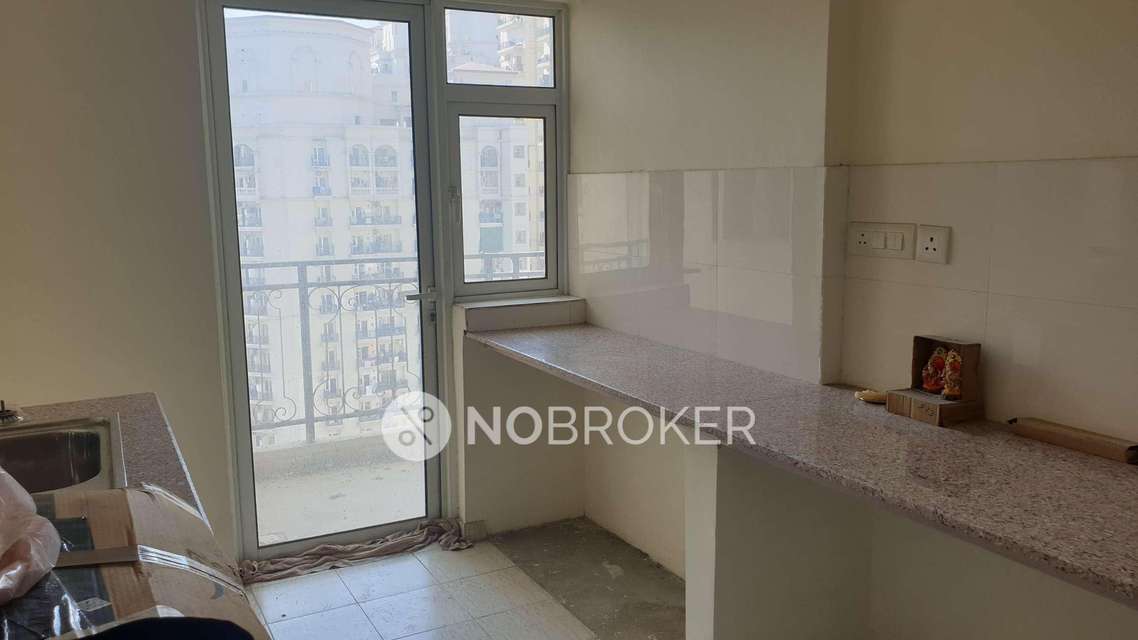 4+ BHK Flat In Dlf Capital Greens For Sale  In Moti Nagar 