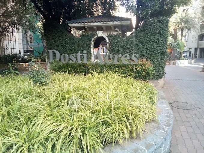 2 BHK Flat In Dosti Carnation Chsl For Sale  In Wadala East