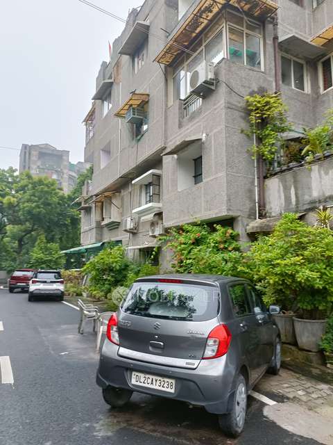 3 BHK Flat In Indraprastha Apartment for Rent  In Dwarka