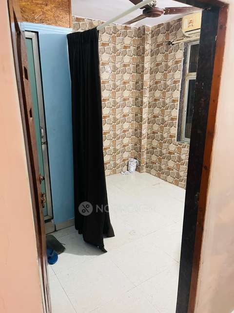 Single Room for Male In 2 BHK  In Jyoti Apartment, Andheri West In Andheri West