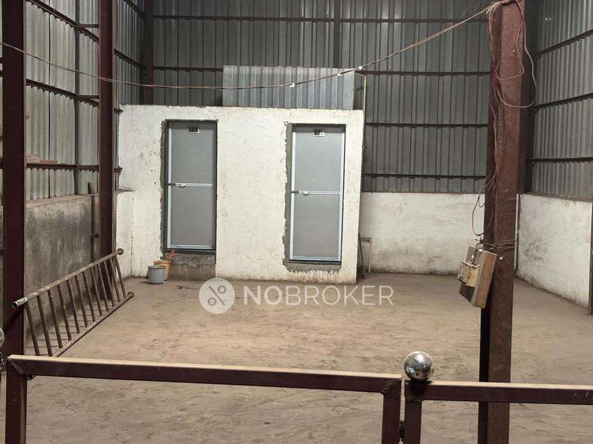 Godown/Warehouse in Daighar Gaon, Mumbai for sale