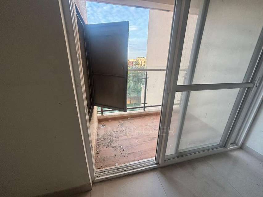 2 BHK Flat In Ahad Serenity, Hosa Road For Sale  In Hosa Road