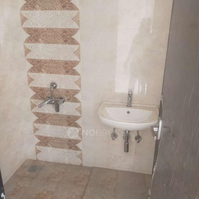 2 BHK Flat In Ahad Serenity, Hosa Road For Sale  In Hosa Road