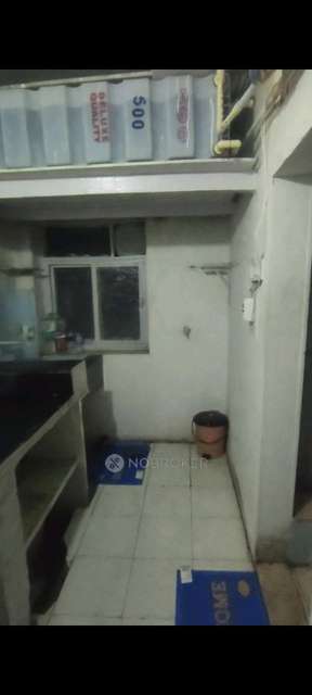 PG for Boys in Panch Natraj Chs