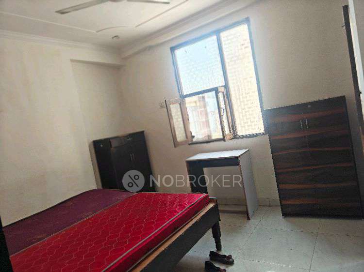 Shared Room for Female In 3 BHK  In Standalone Building  In Sector 126