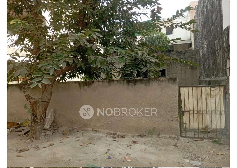 Plot For Sale  In E62, Block E, Sector 41