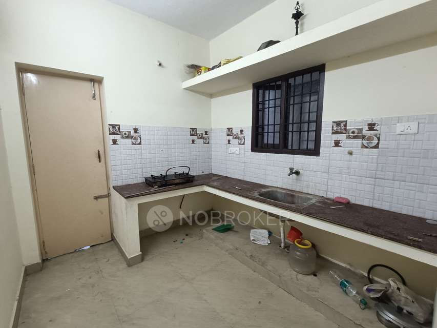 2 BHK Flat In Green Meadows, Thoraipakkam For Sale  In Thoraipakkam