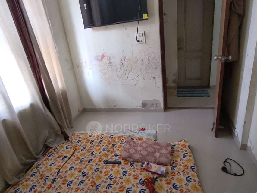 2 BHK Flat In Mari Gold For Sale  In Kasarvadavali