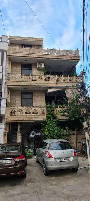 4+ BHK House For Sale  In Model Town
