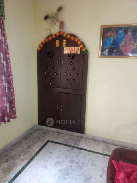 2 BHK Flat In Sai Krupa Apartments, Himayatnagar For Sale  In Padmarao Nagar