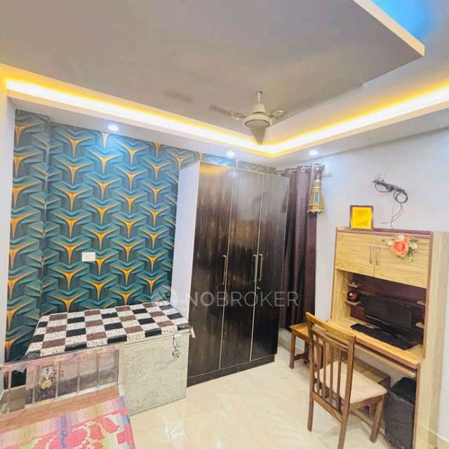 Shared Room for Male In 3 BHK  In Govind Puri In Kalkaji