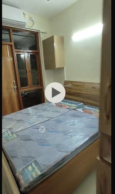 2 BHK Flat In Pareena Om Apartment, Sector 112 for Rent  In Sector 112