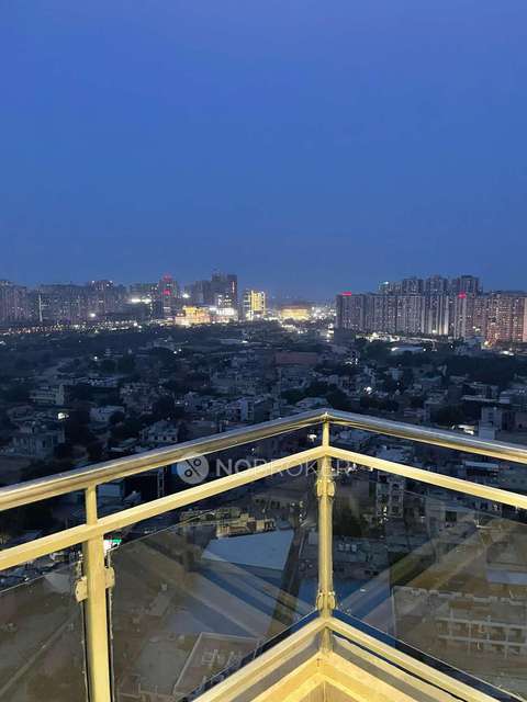 3 BHK Flat In Gaur Saundaryam For Sale  In Sector 4