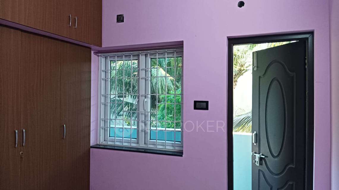 2 BHK House for Rent  In Neelankarai