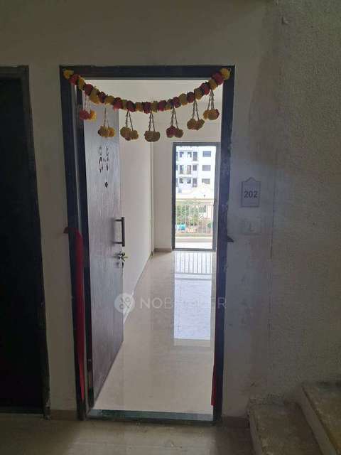 1 BHK Flat In Peninsula Address One for Rent  In Gahunje