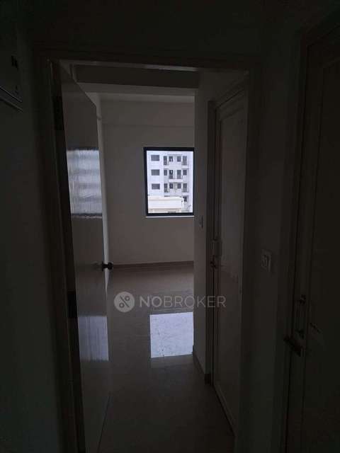 1 BHK Flat In Peninsula Address One for Rent  In Gahunje