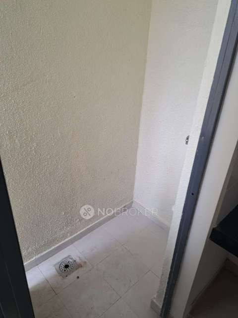 1 BHK Flat In Peninsula Address One for Rent  In Gahunje