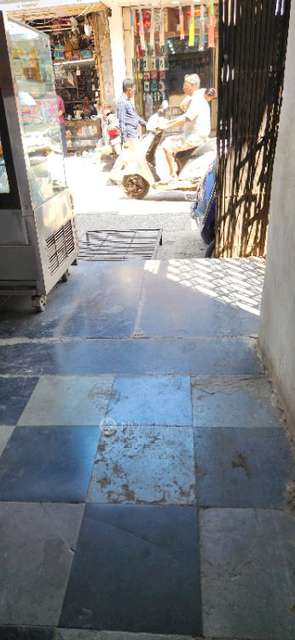 Shop in Mahaveer Bakery, Mumbai for sale 